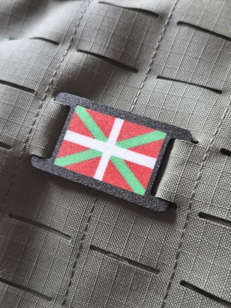 Drapeau Basque – Fixation MOLLE